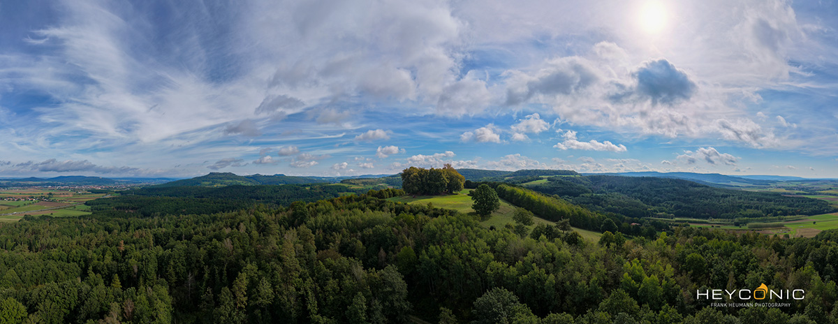 Drohnenflüge über Oberfranken: Der Veitsberg von Frank Heumann gesehen.