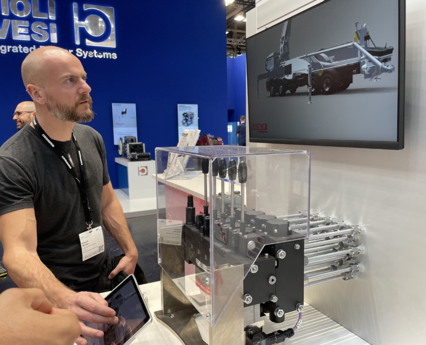 Mixed Reality am Messestand von Hawe Mixed Reality am Messestand von Hawe